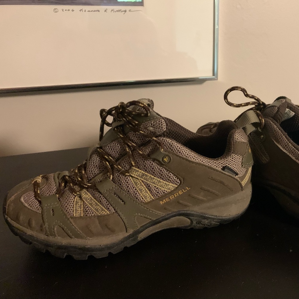 Merrell Brindle Hiking Shoes